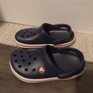 Crocs Little Kids Navy Blue Childrens Size 13 w/ Heel Strap Shoes Unused